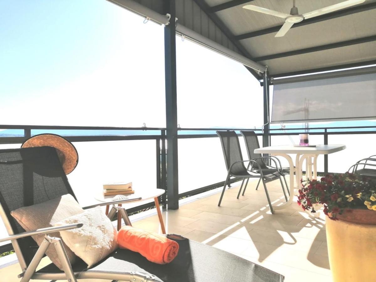 Lovely Sea View House in Malinska Island Krk Exteriör bild