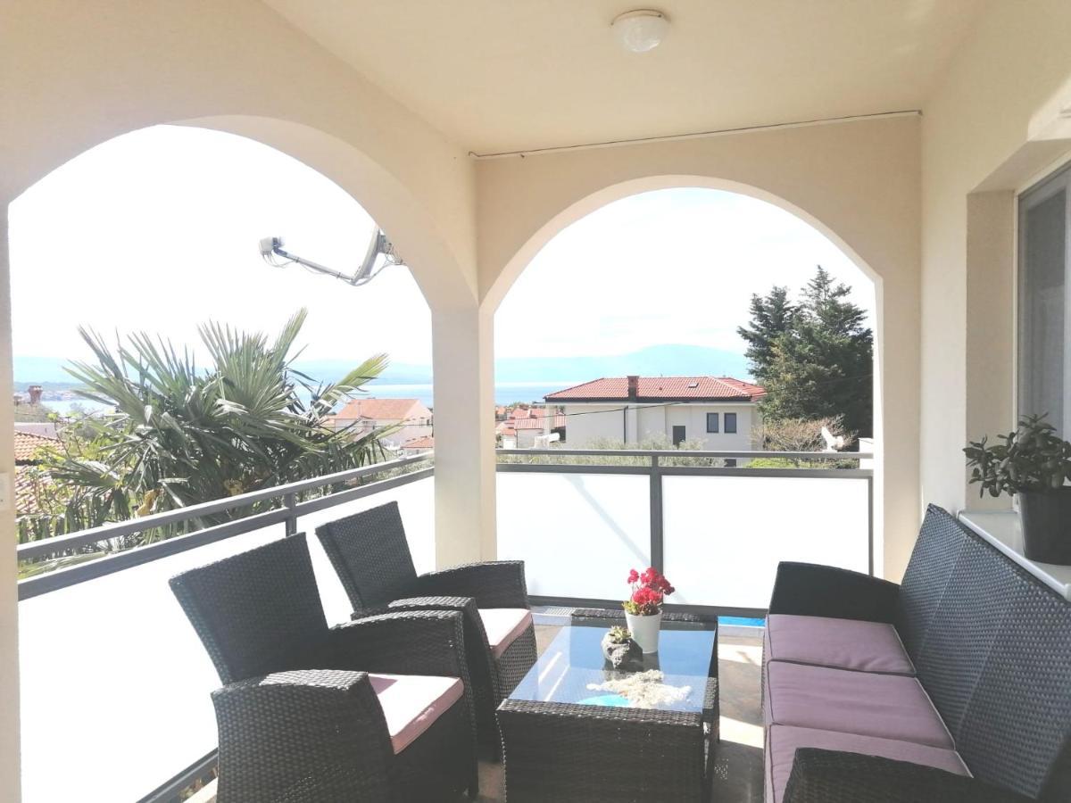 Lovely Sea View House in Malinska Island Krk Exteriör bild